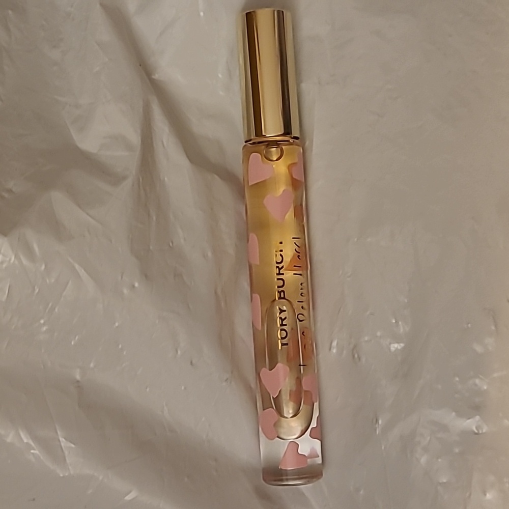 Roll on perfume